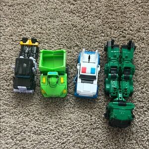 Dynamic Transforming Vehicle Set - Green, White, Black